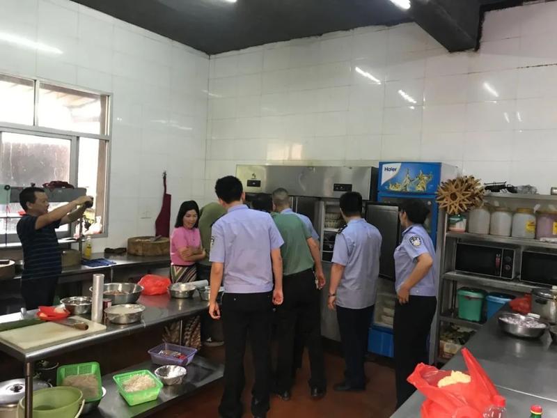 全面摸排！福州晉安嚴(yán)查進(jìn)口水產(chǎn)品等食品安全 筑牢食品銷售防線